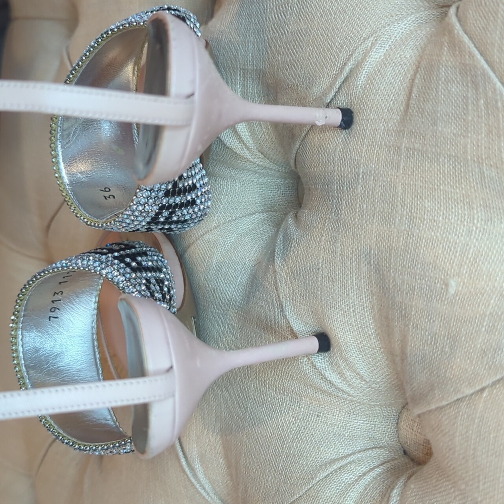 Dolce & Gabbana Heels - Picture 3 of 7